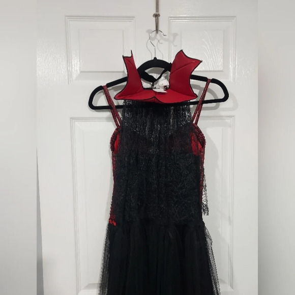 Spirit Halloween Love Bite Vamp Costume - Includes Dress, Capelet & Gloves Small - Picture 15 of 16